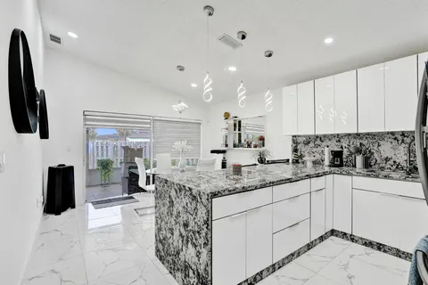 $649,990 | 7635 Northwest 168th Terrace, Hialeah, FL 33015