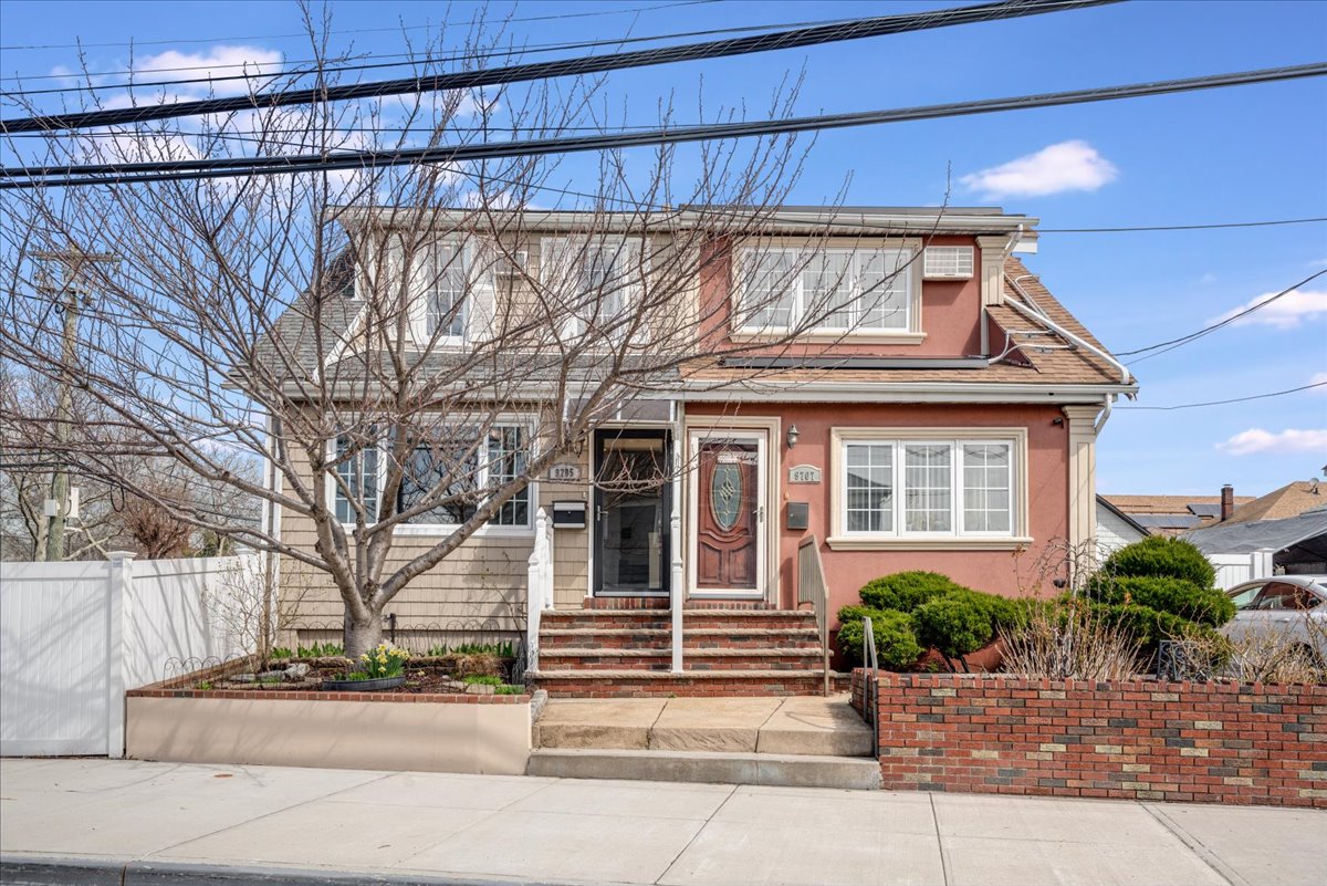 97-05 Albert Road Queens, NY 11417 - Photo 4 of 31