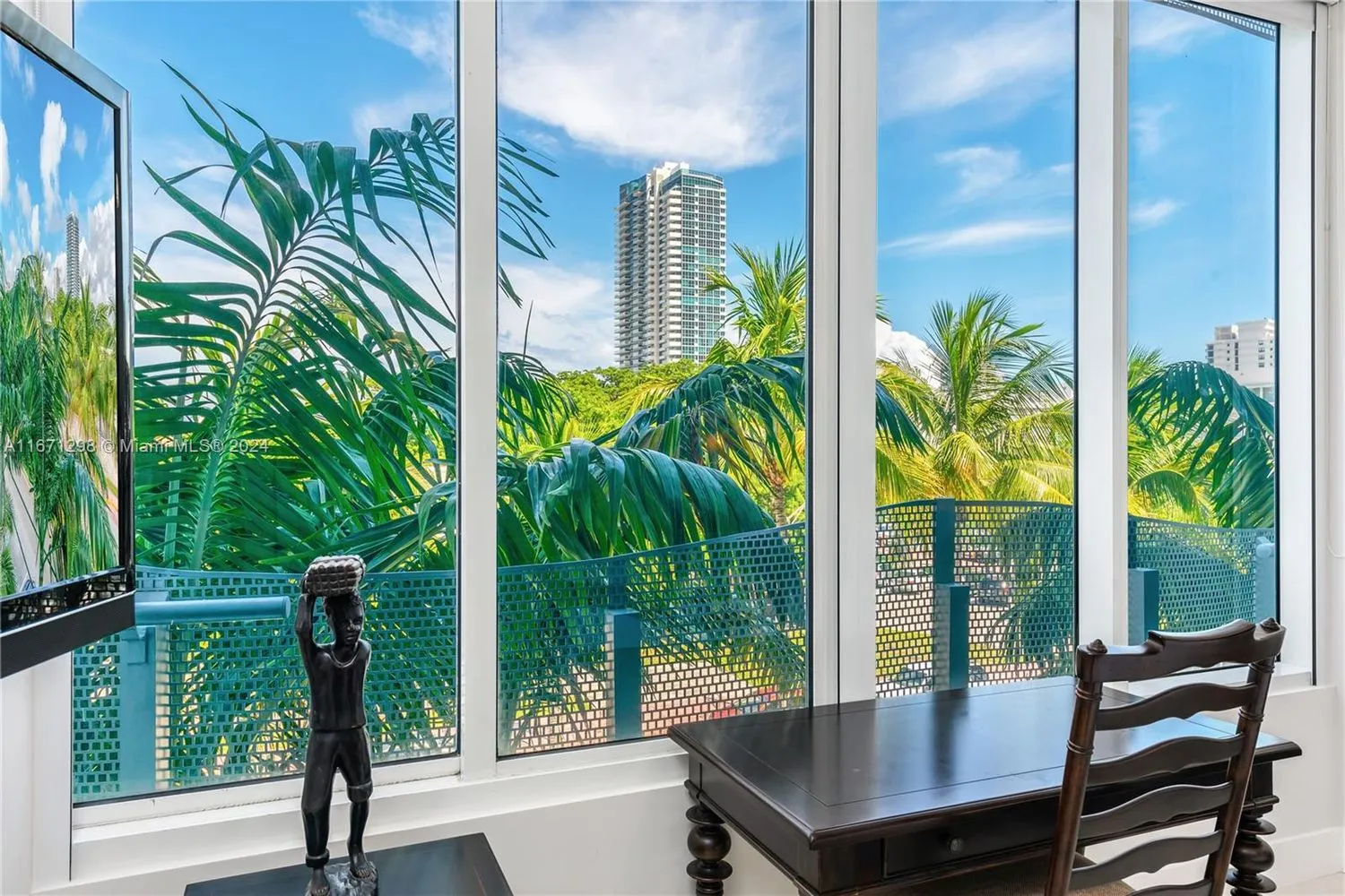 $1,050,000 | 2100 Park Avenue, Unit 301, Miami Beach, FL 33139