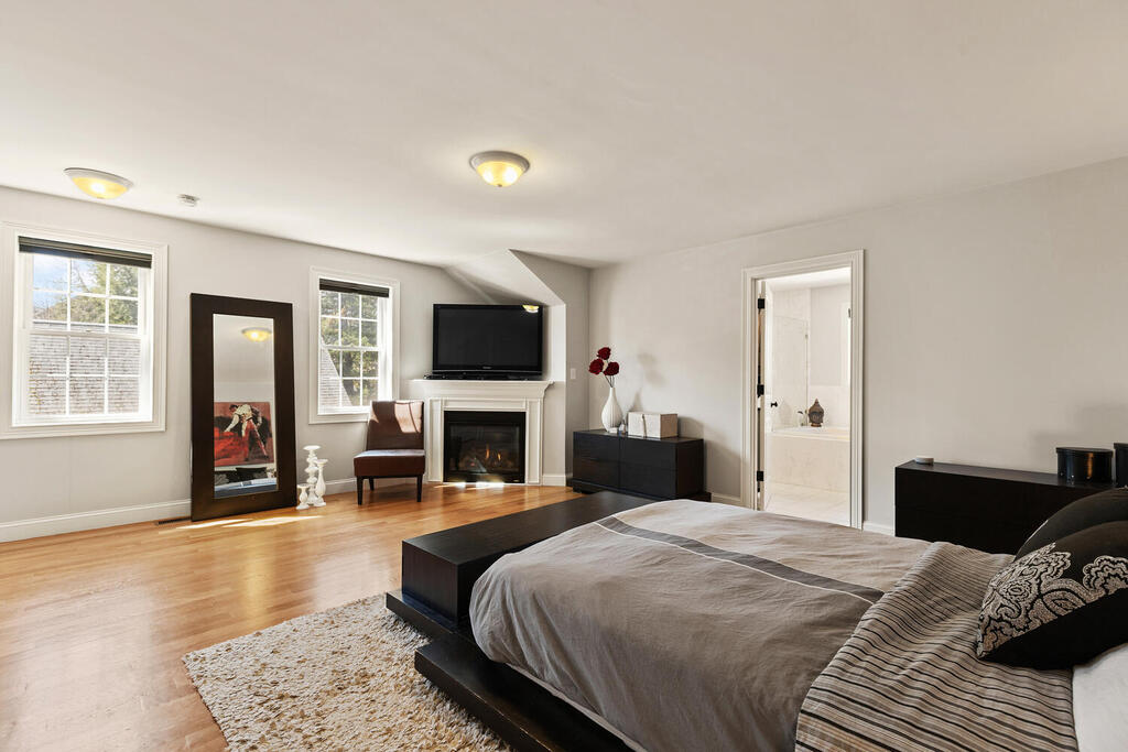 91 Hibbert Street Arlington, MA 02476 - Photo 26 of 31