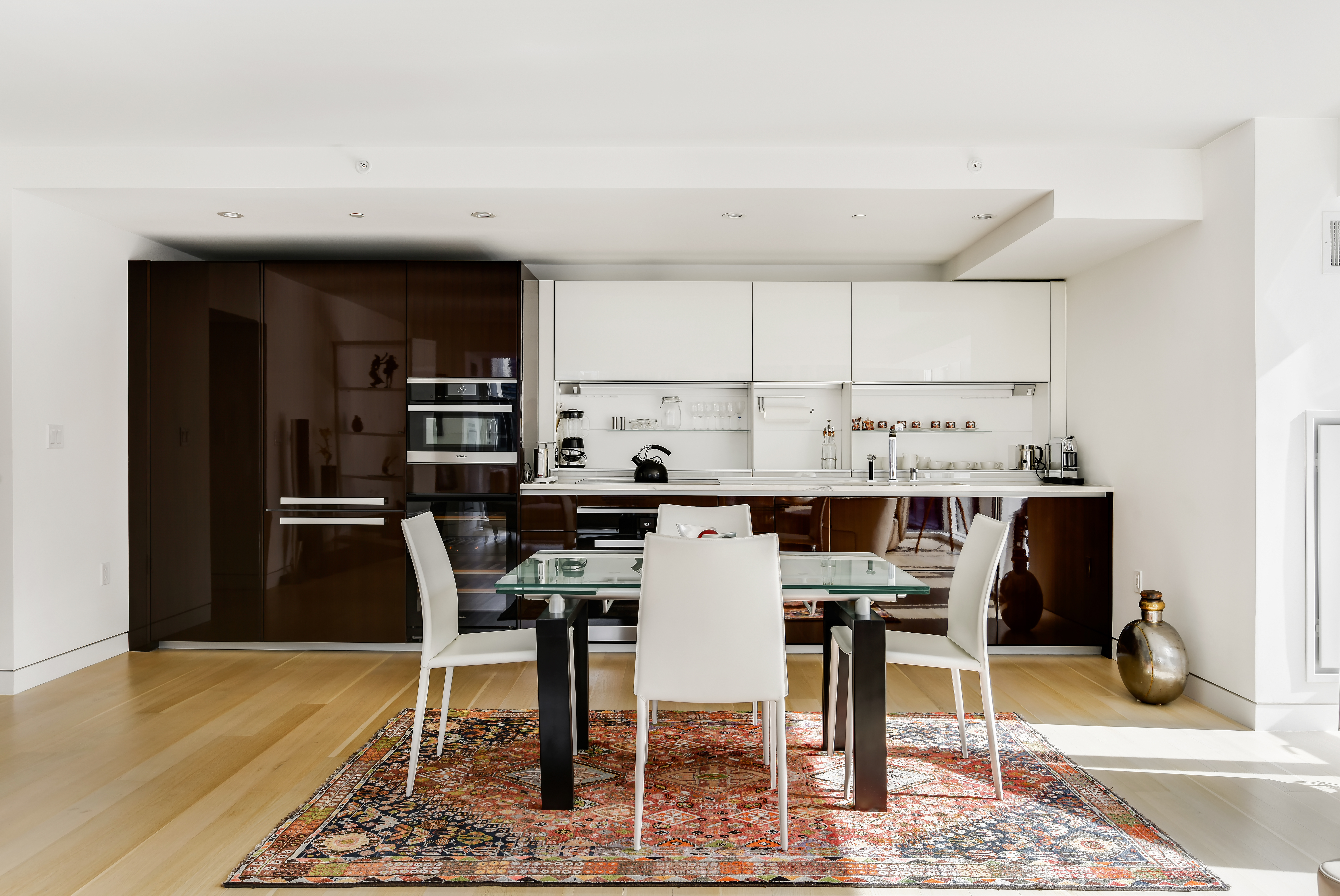 135 West 52nd Street, Unit 23C Manhattan, NY 10019 - Photo 7 of 18