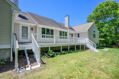 $579,000 | 1 Sandview Terrace, Mashpee, MA 02649