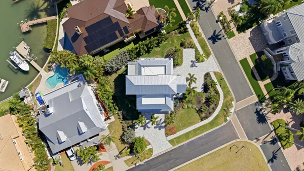 $2,350,000 | 2813 Kipps Colony Drive South, Gulfport, FL 33707