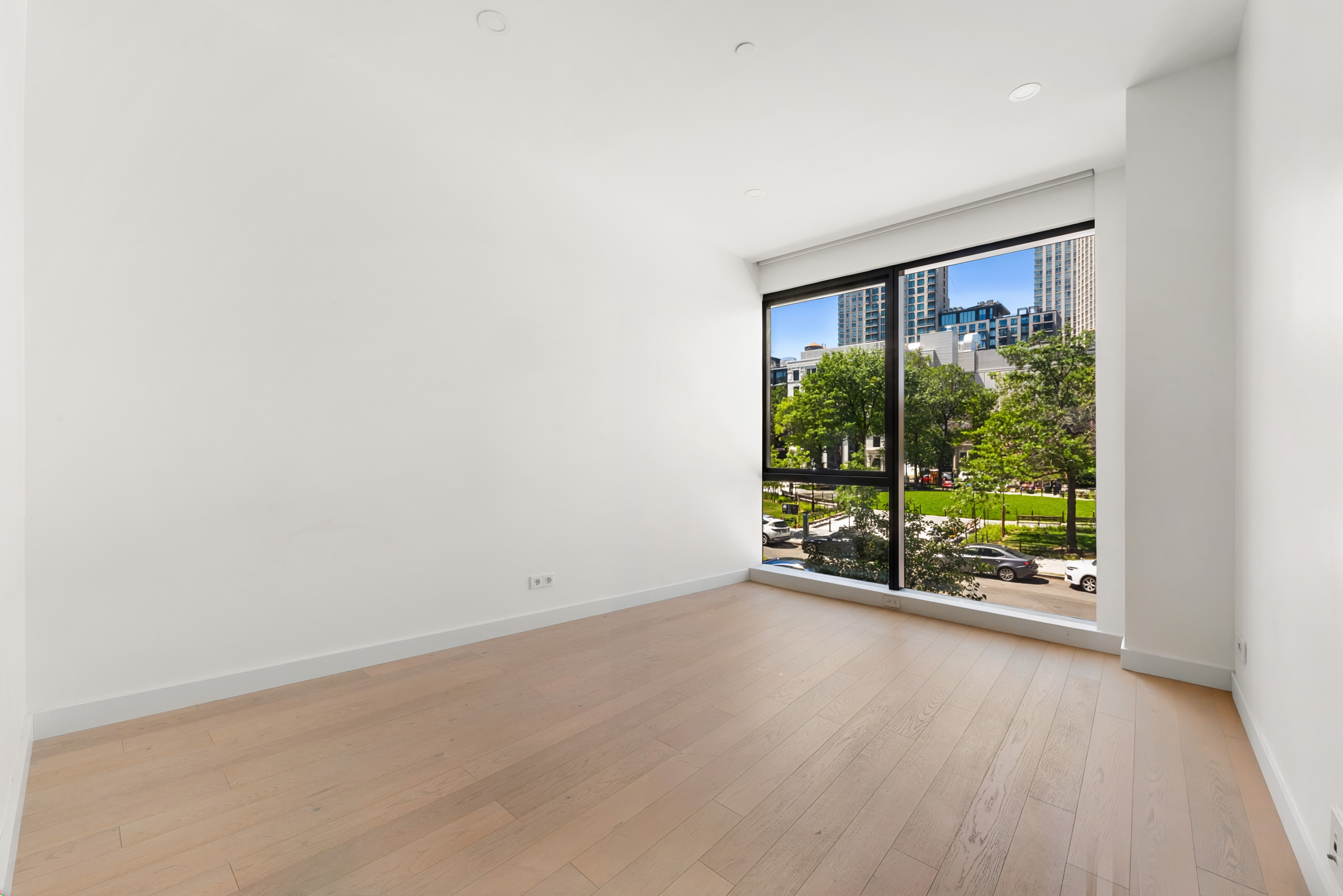 4507 Court Square, Unit 2D Queens, NY 11101 - Photo 6 of 16