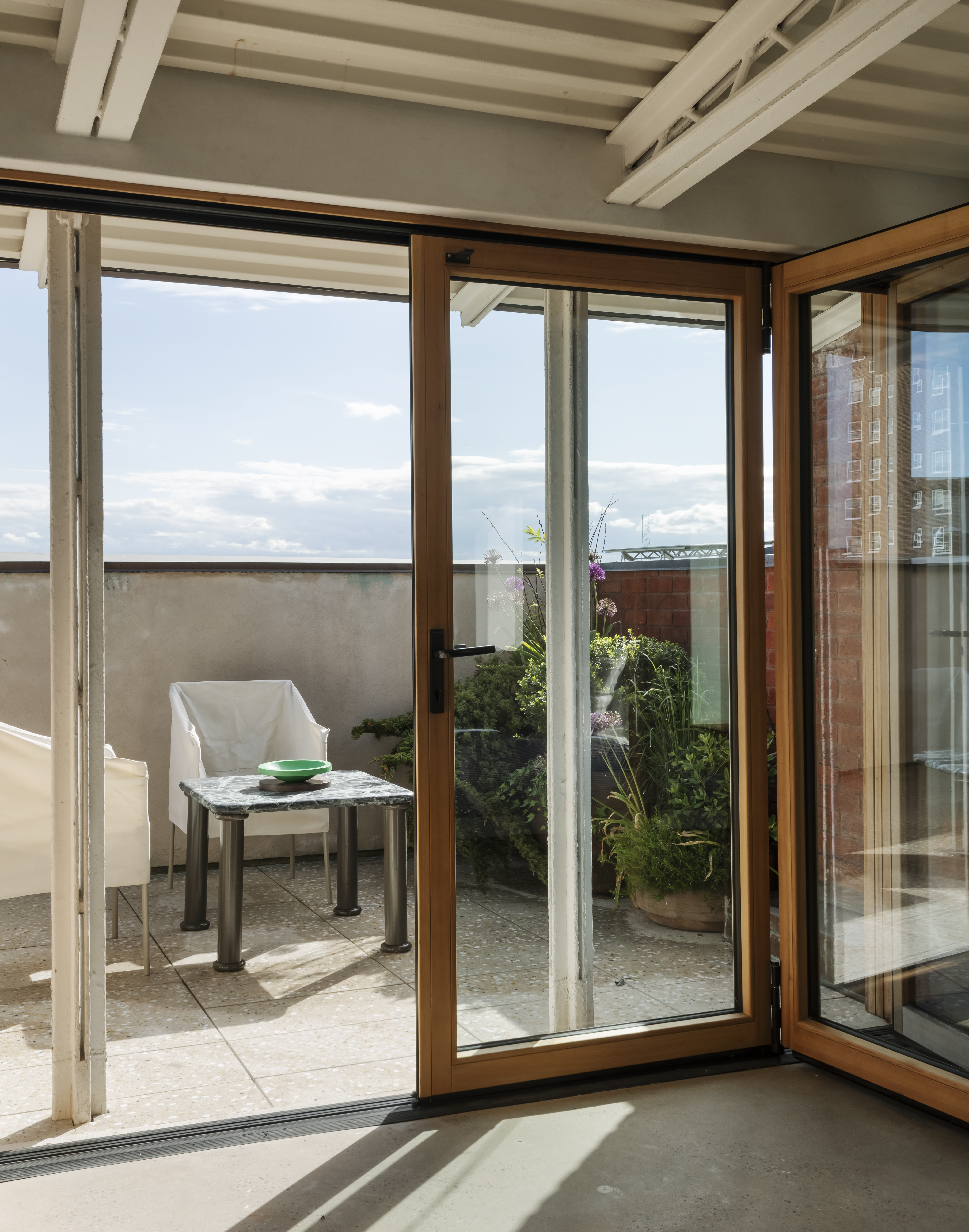 96 King Street, Unit 3 Brooklyn, NY 11231 - Photo 6 of 24 a view of workspace with window