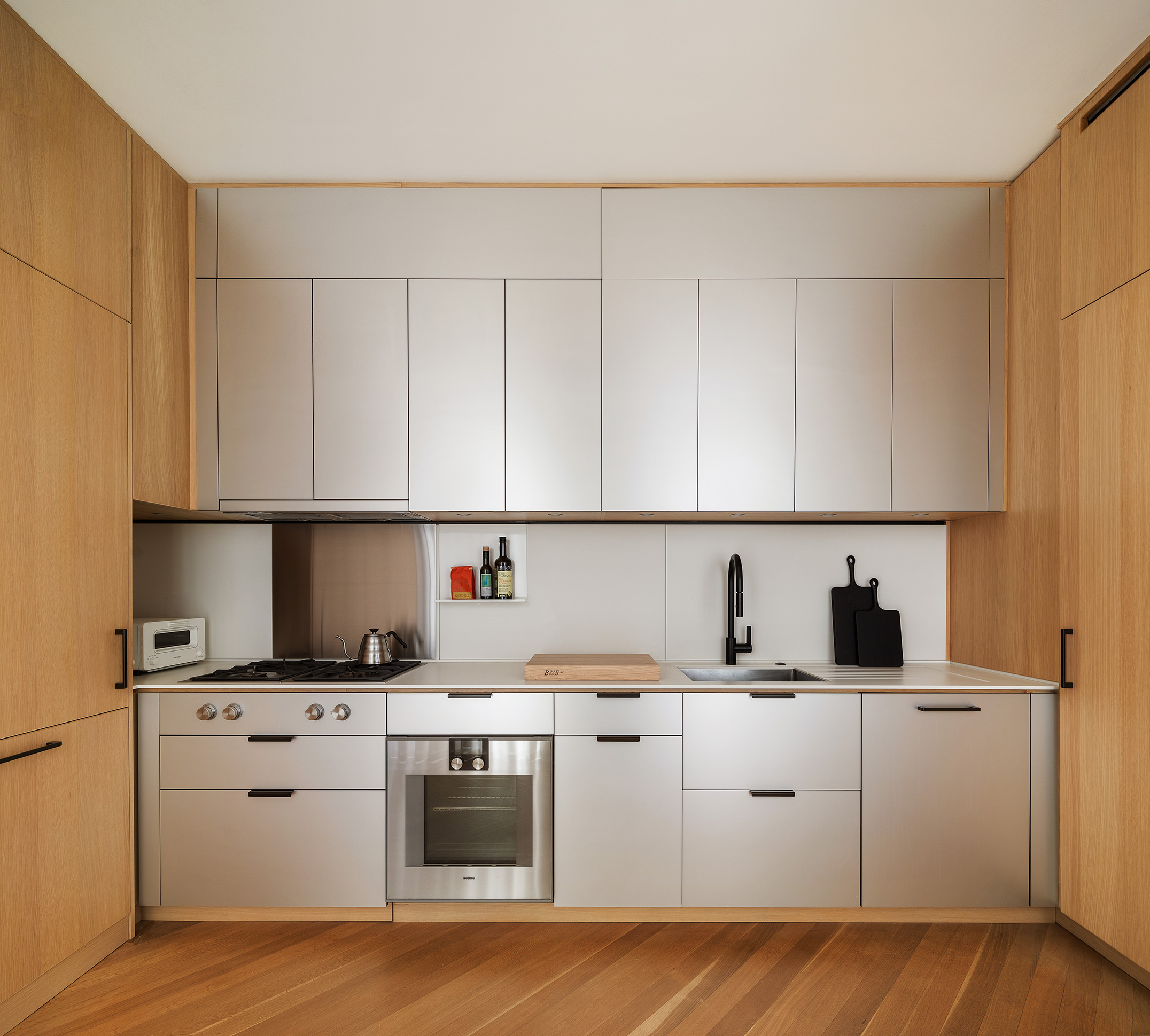 16 West 40th Street, Unit 16B Manhattan, NY 10018 - Photo 9 of 15 Gallery Image 9