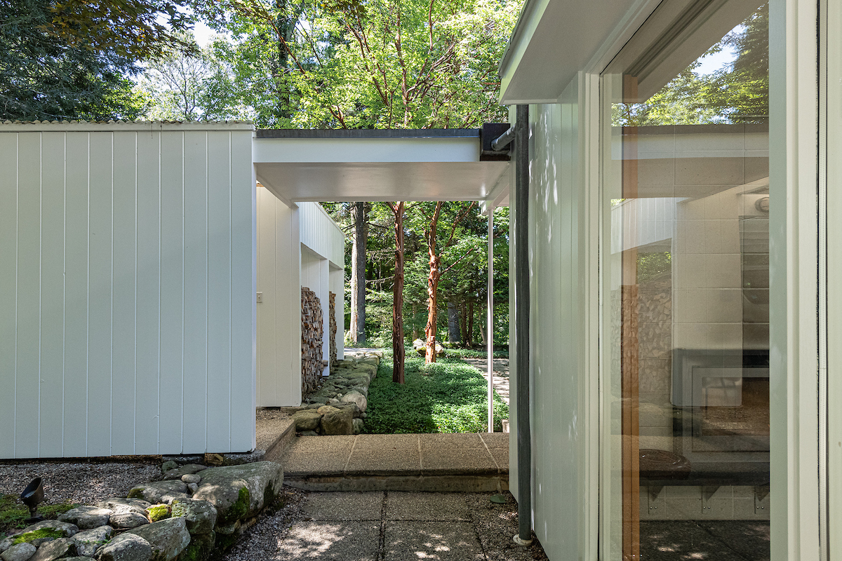 32 Tower Road Lincoln, MA 01773 - Photo 12 of 48 Gallery Image 12