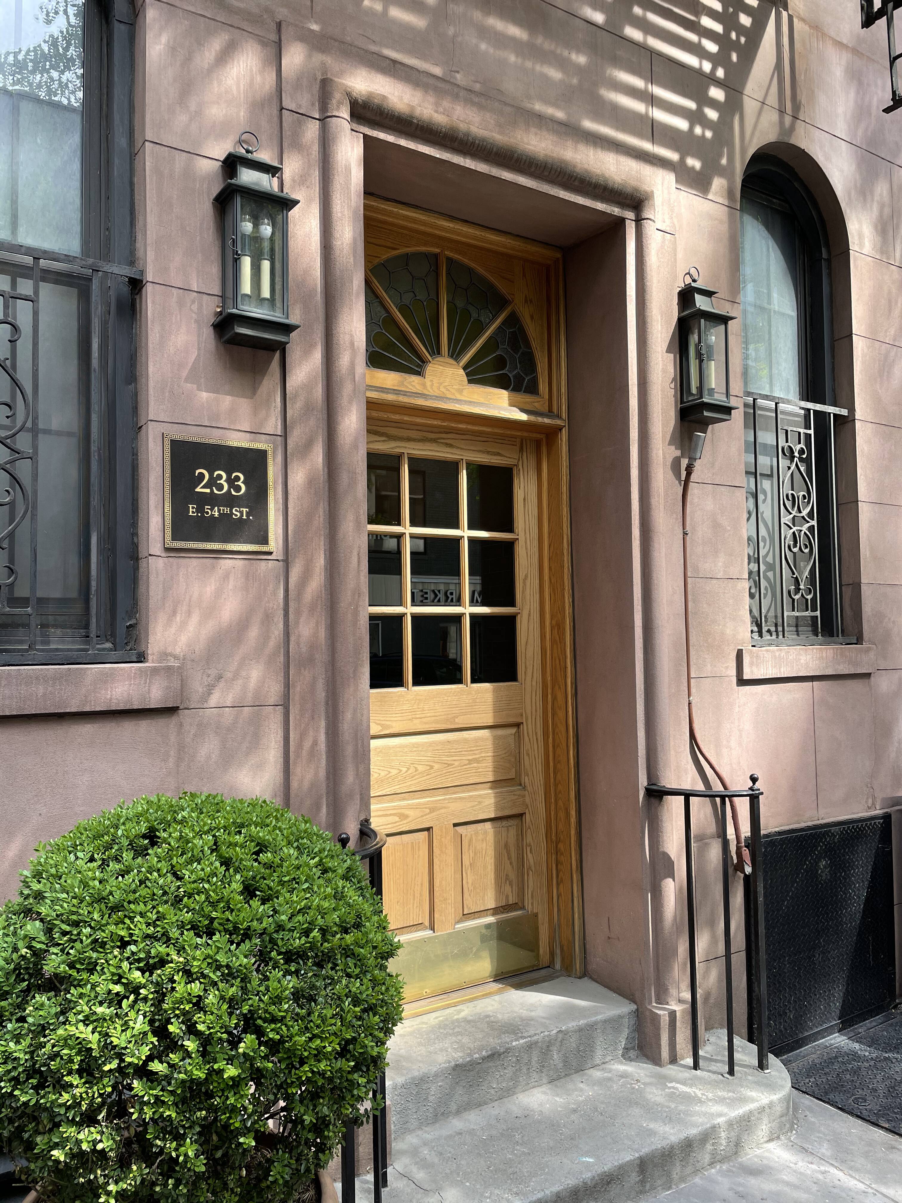 233 East 54th Street, Unit 4D Manhattan, NY 10022 - Photo 6 of 9