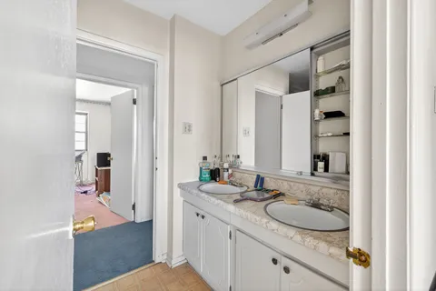 $275,000 | 224 Holly Drive, King of Prussia, PA 19406