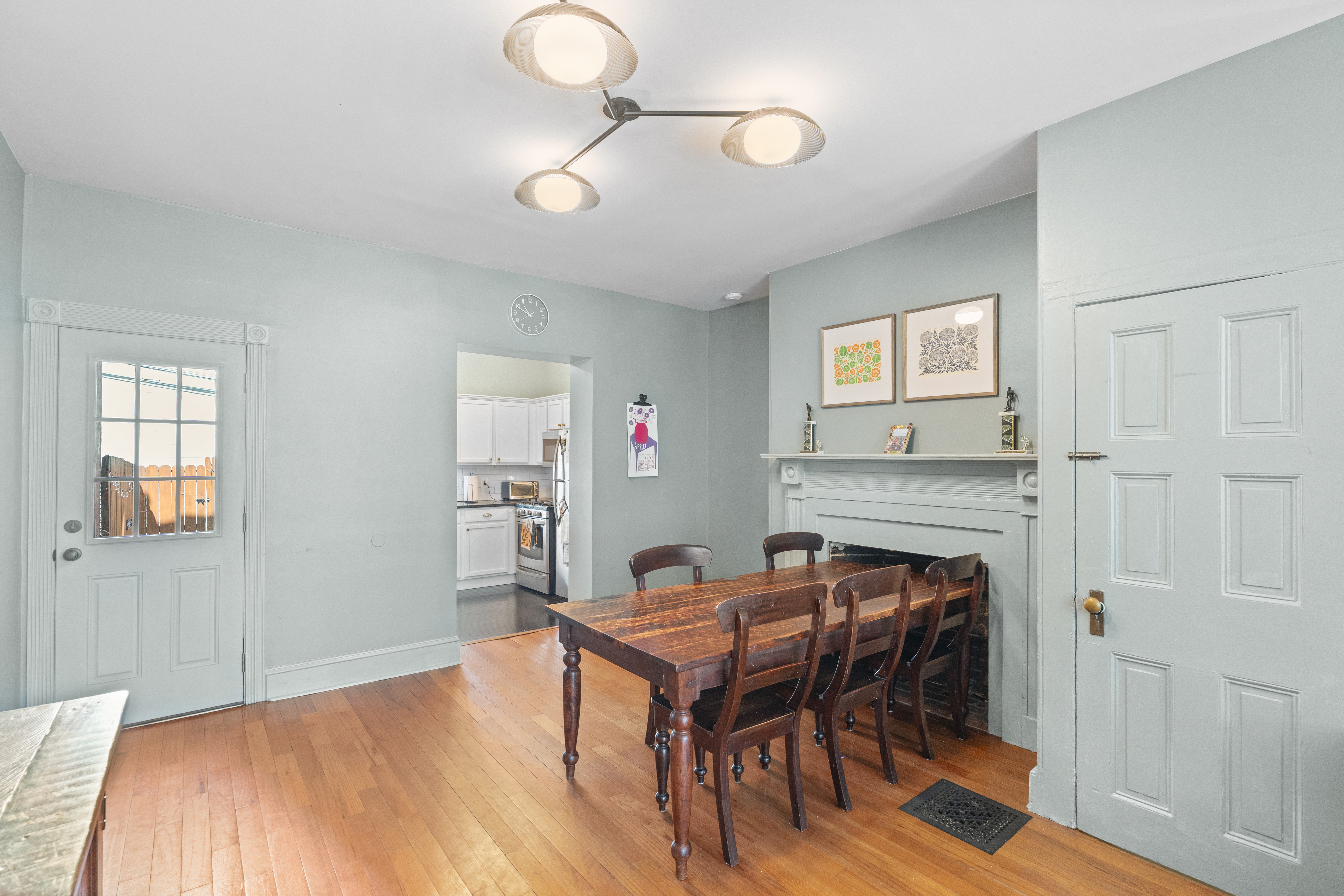 624 North 4th Street Philadelphia, PA 19123 - Photo 5 of 21
