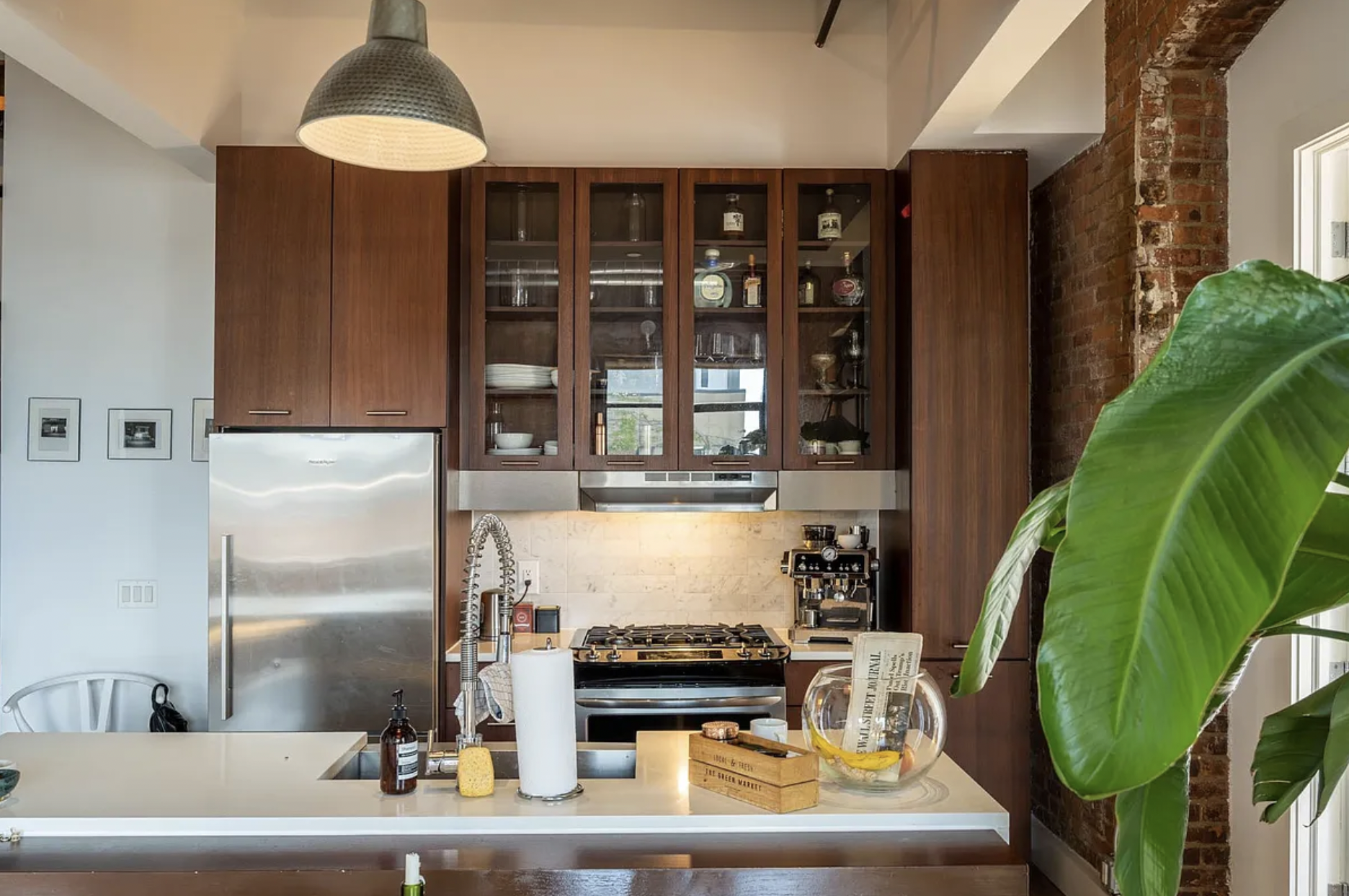139 North 10th Street, Unit 4B Brooklyn, NY 11249 - Photo 2 of 10 a view of entryway and hall with wooden floor