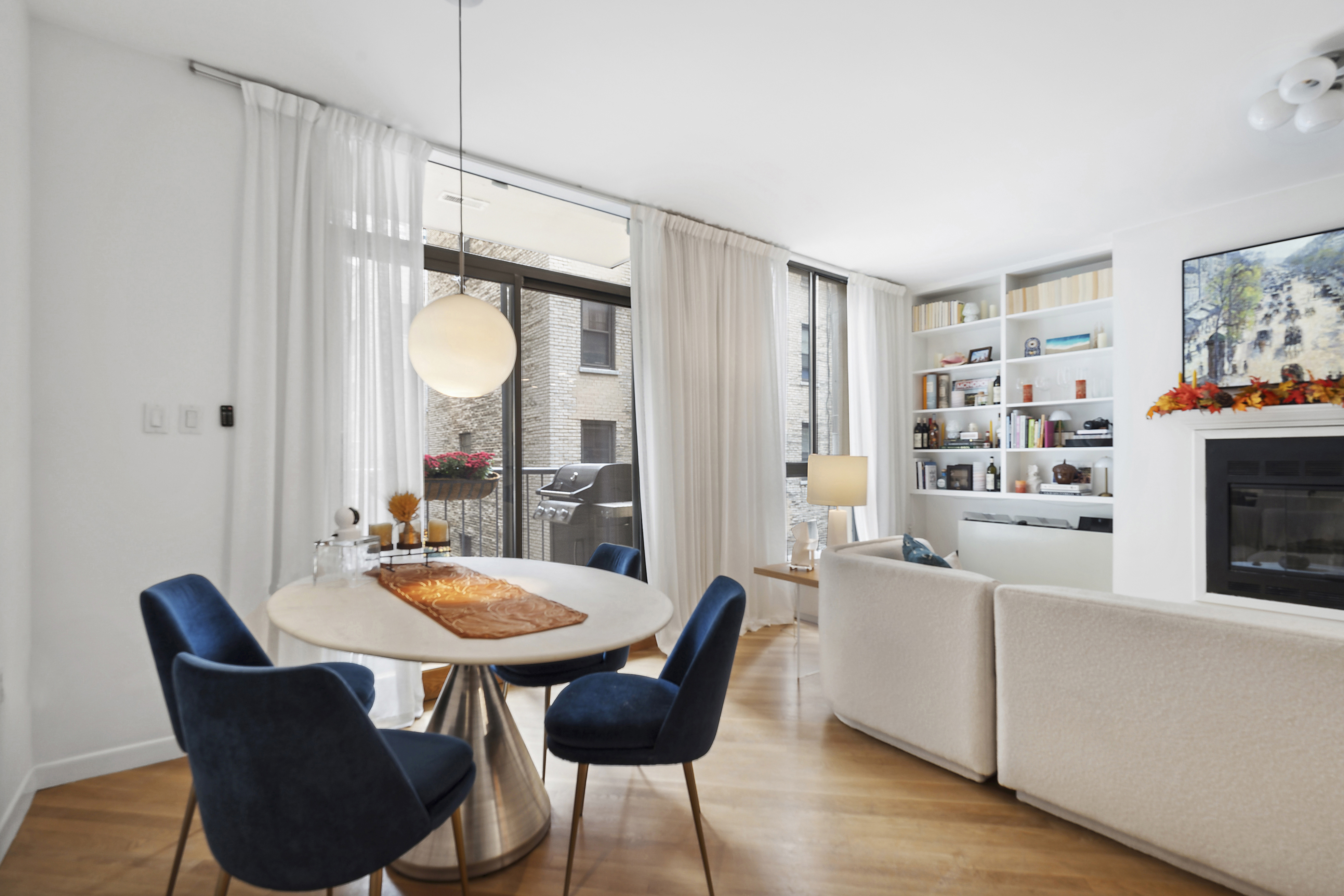 8 West 65th Street, Unit 4B Manhattan, NY 10023 - Photo 4 of 13