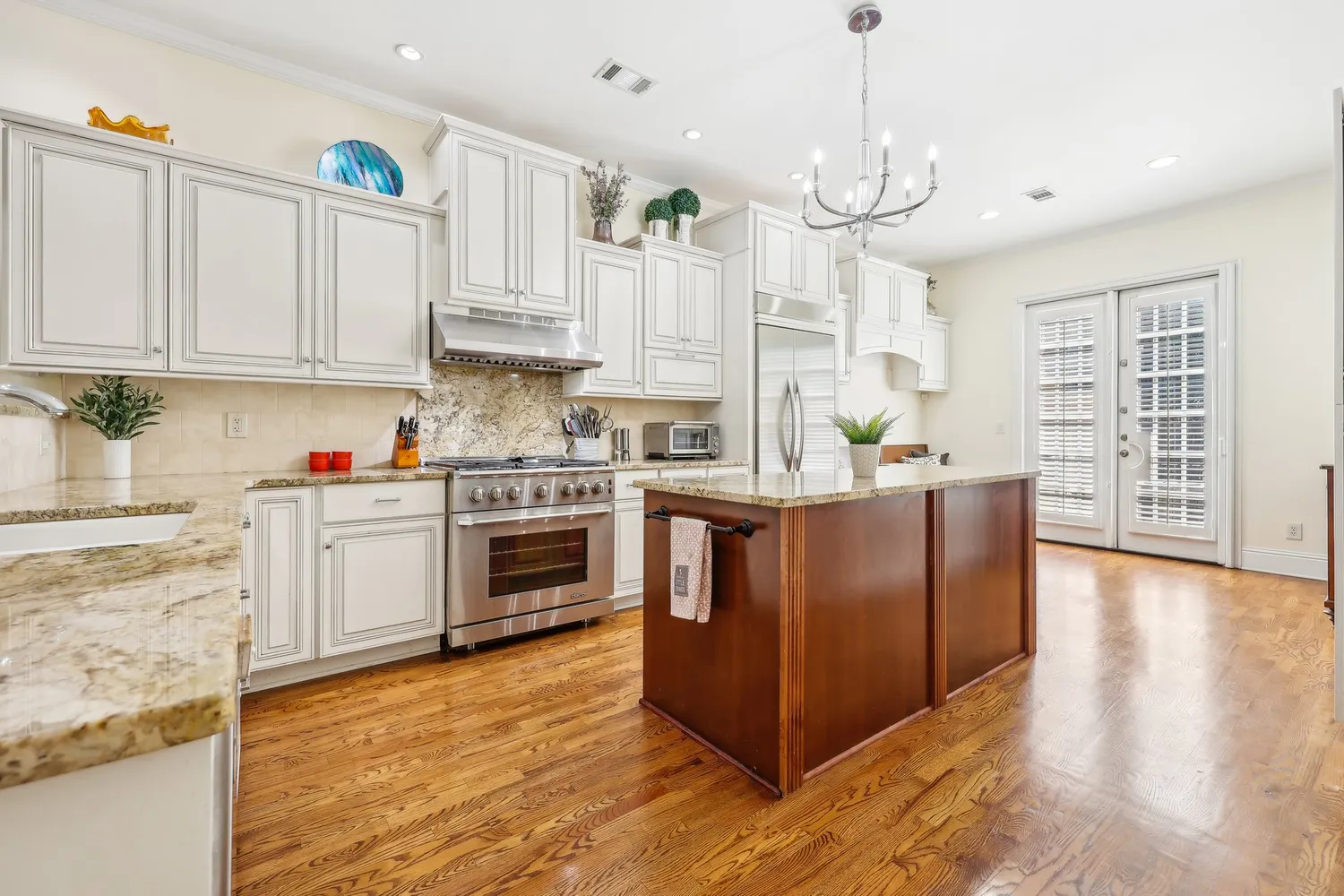 $900,000 | 3127 Lenox Road Northeast, Unit 6, Atlanta, GA 30324