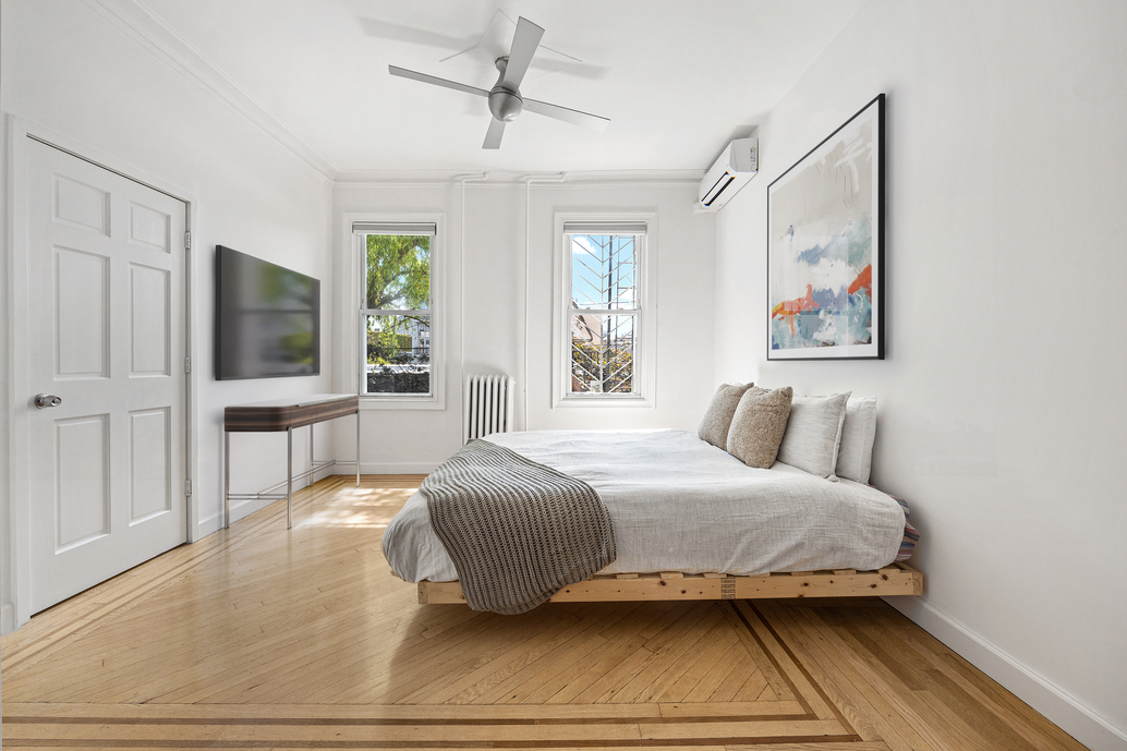 18 Orient Avenue Brooklyn, NY 11211 - Photo 11 of 20