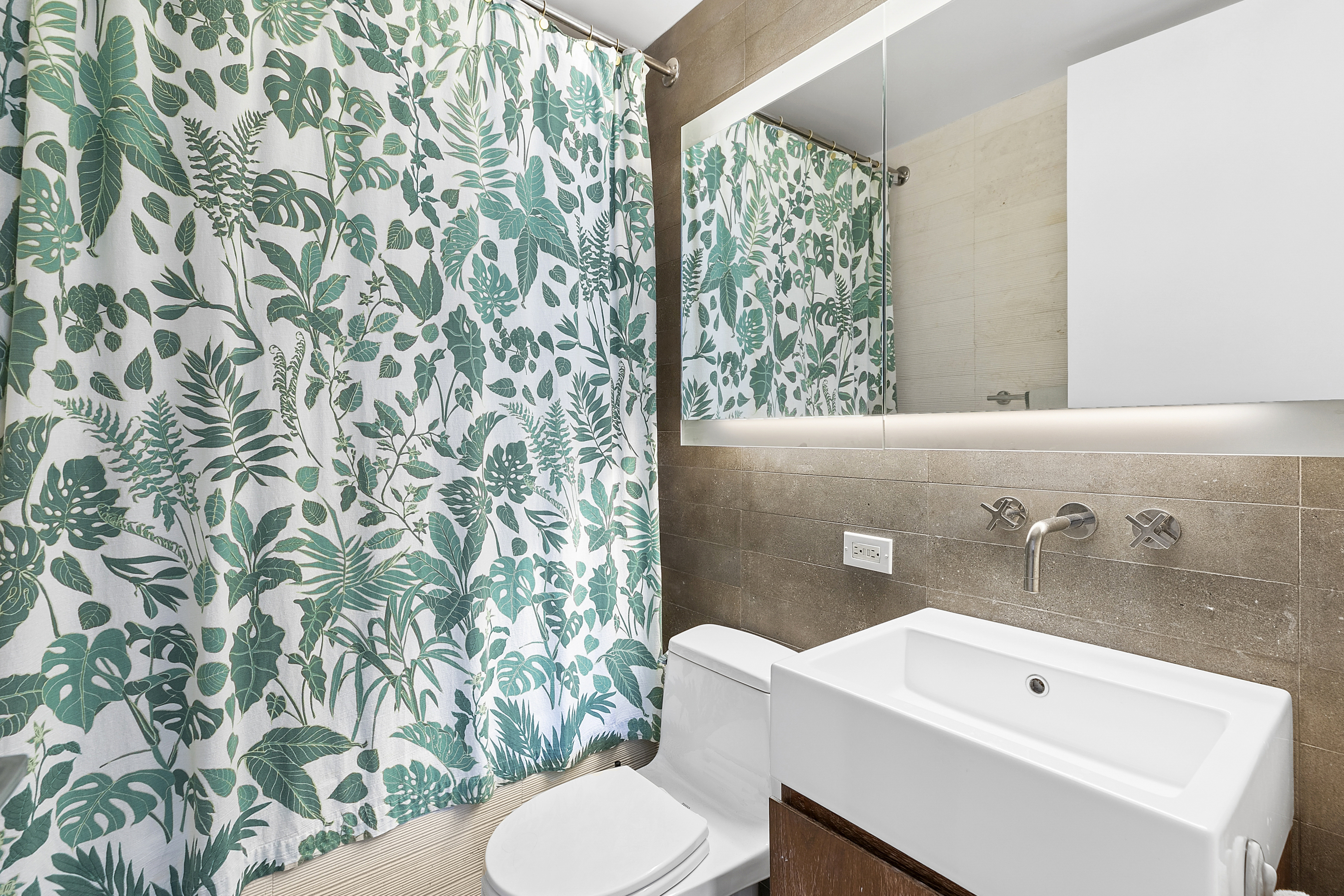 515 East 72nd Street, Unit 23G Manhattan, NY 10021 - Photo 6 of 14