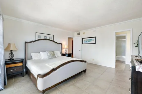$380,000 | 1500 South Ocean Boulevard, Unit 706, Lauderdale-by-the-Sea, FL 33062