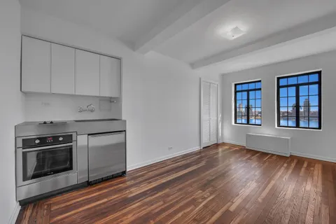 $300,000 | 5 Tudor City Place, Unit 1126 | Murray Hill