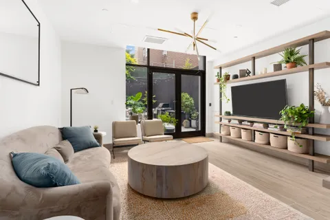 $2,600,000 | 1080 Lorimer Street, Unit 1F | Greenpoint