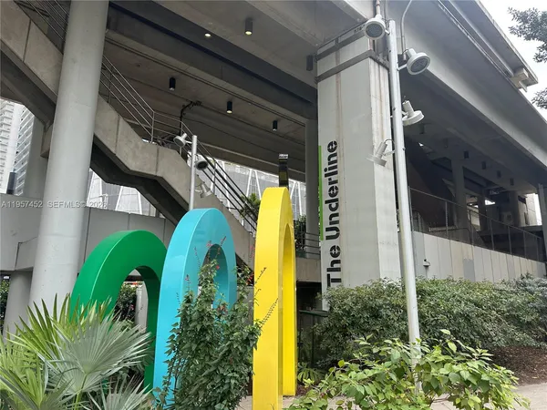 $339,000 | 115 Southwest 11th Street, Unit 505, Miami, FL 33130