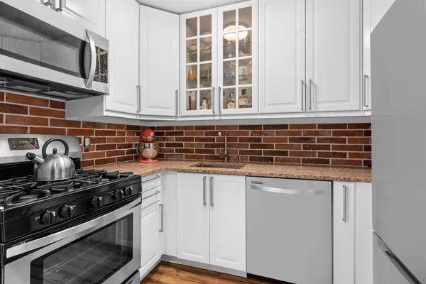 $455,000 | 231 West 148th Street, Unit 4K | Central Harlem