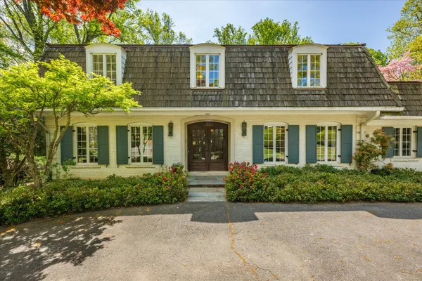 $2,400,000 | 11304 Skipwith Lane, Potomac, MD 20854