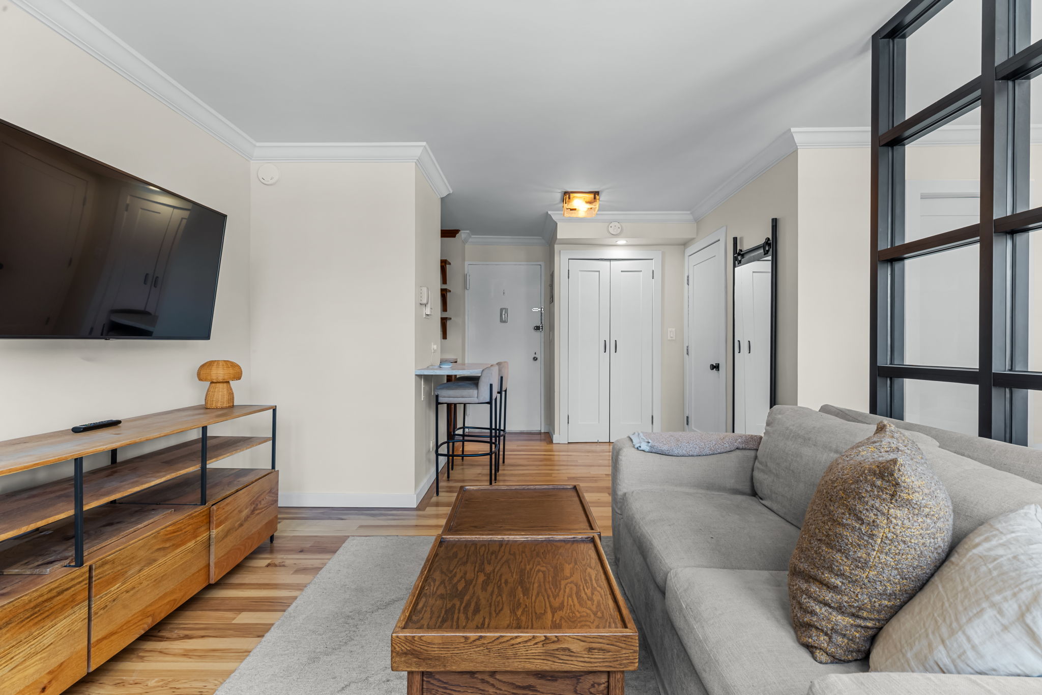 363 East 76th Street, Unit 14K Manhattan, NY 10021 - Photo 3 of 14