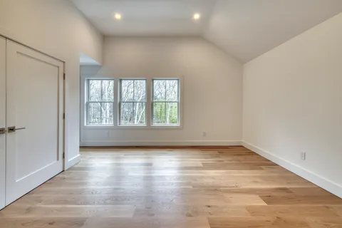 $4,650,000 | 23 Fairway Drive, East Hampton, NY 11937