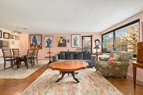 $925,000 | 531 Main Street, Unit 509 | Roosevelt Island