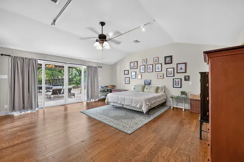 $1,590,000 | 1903 Holly Hill Drive, Austin, TX 78746