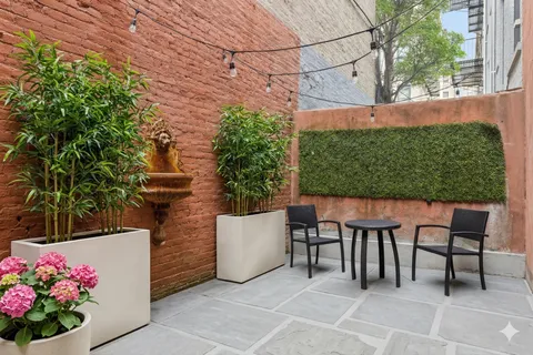 $3,000,000 | 387 Manhattan Avenue | Harlem