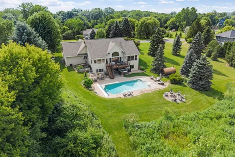 $1,195,000 | 10974 Alameda Avenue, Inver Grove Heights, MN 55077