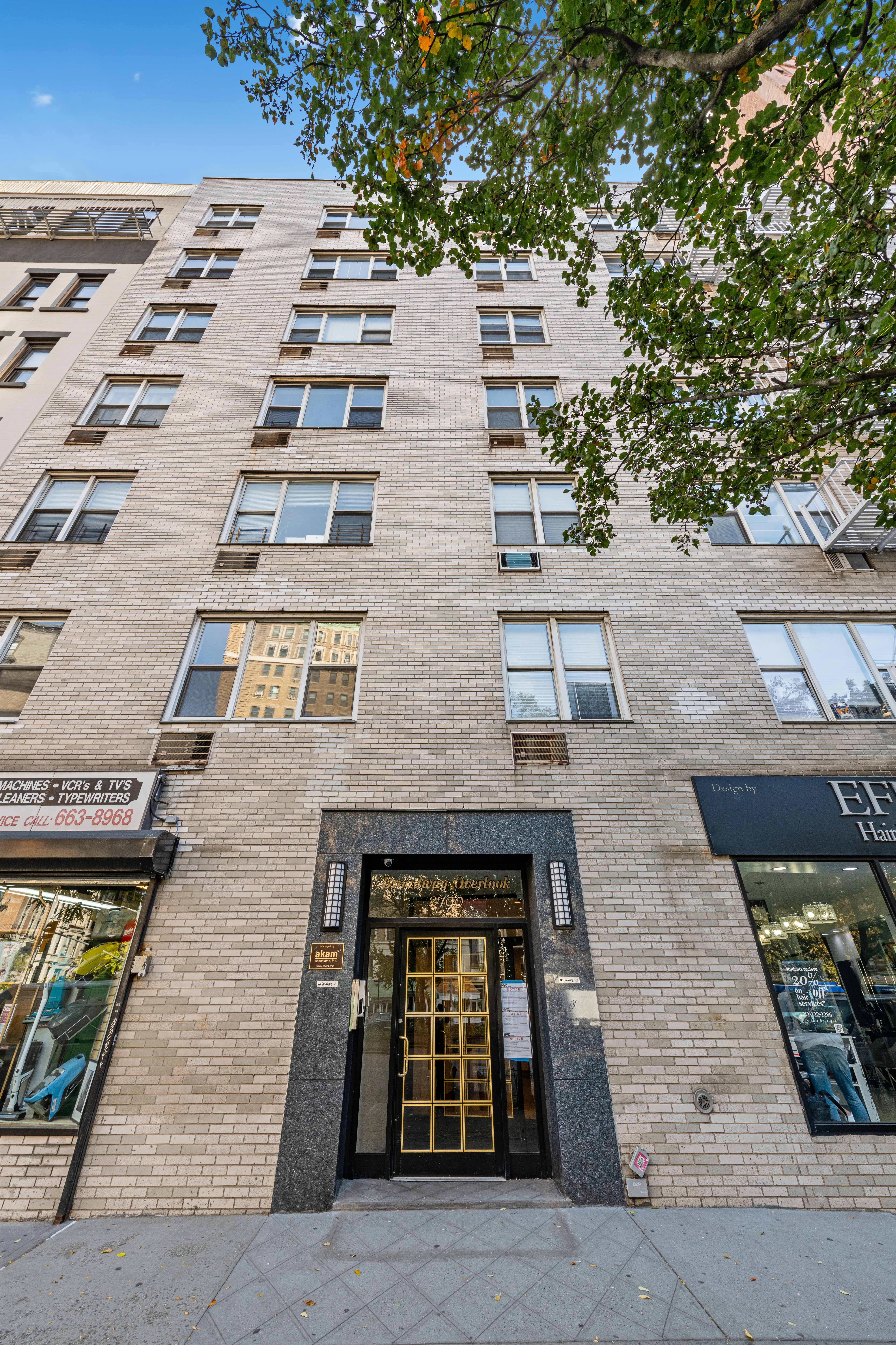 2790 Broadway, Unit 1B Manhattan, NY 10025 - Photo 7 of 8 an aerial view of a brick building