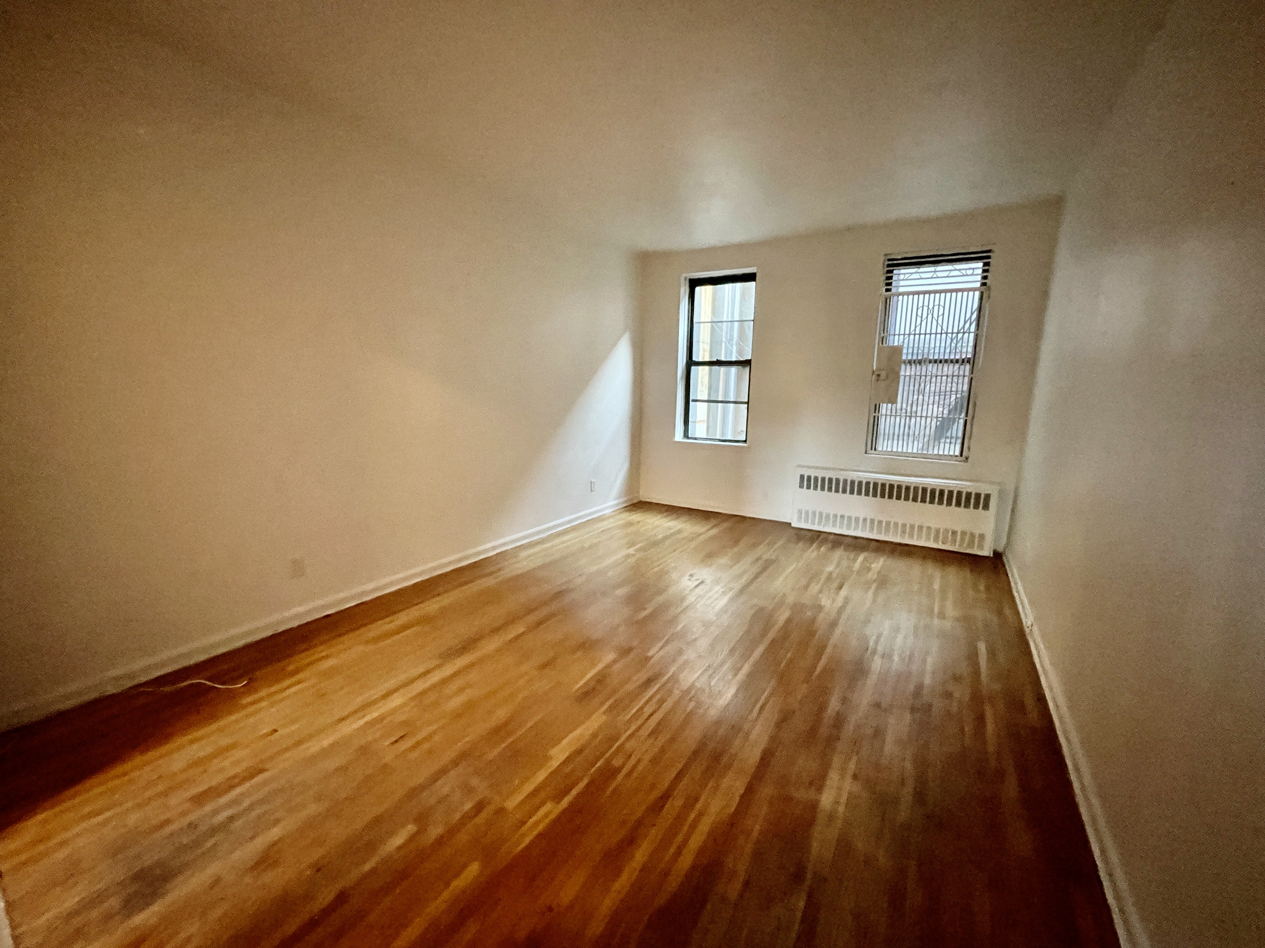 128 East 84th Street, Unit 4A Manhattan, NY 10028 - Photo 1 of 4