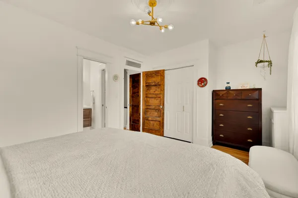 $885,000 | 618 Farragut Street Northwest, Washington, DC 20011