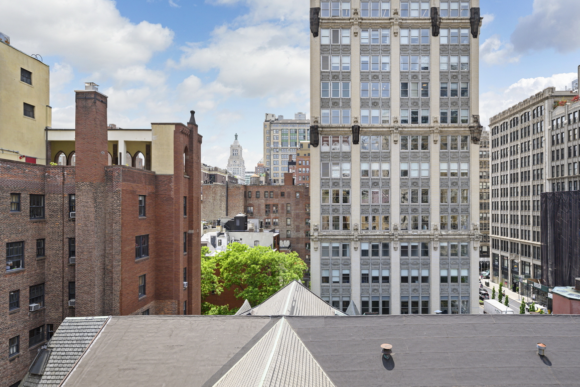 102 East 22nd Street, Unit 10G Manhattan, NY 10010 - Photo 2 of 13