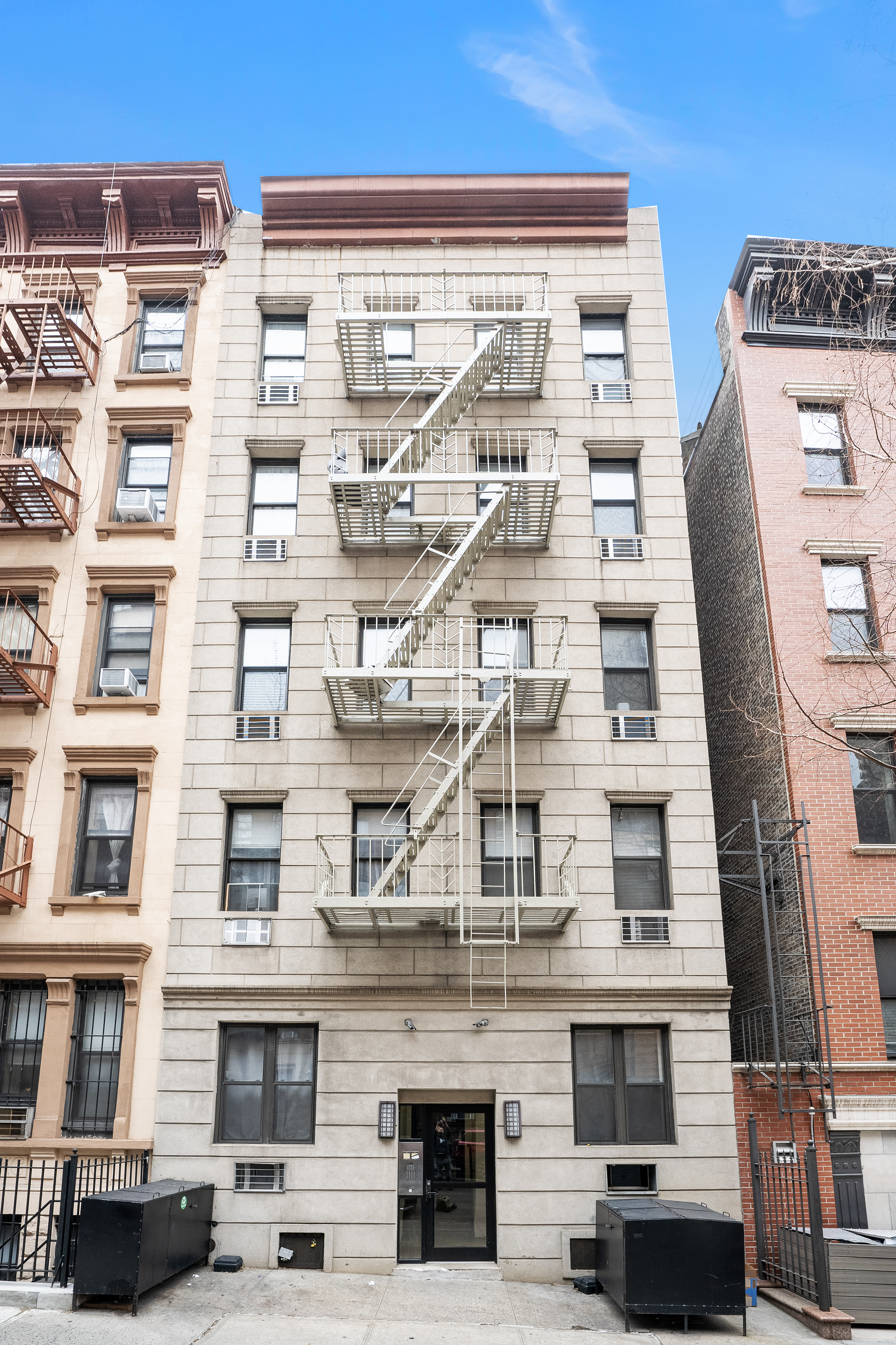 237 East 88th Street, Unit 104 Manhattan, NY 10128 - Photo 5 of 8