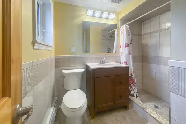 $5,000 | 27-02 12th Street, Unit 1 | Astoria