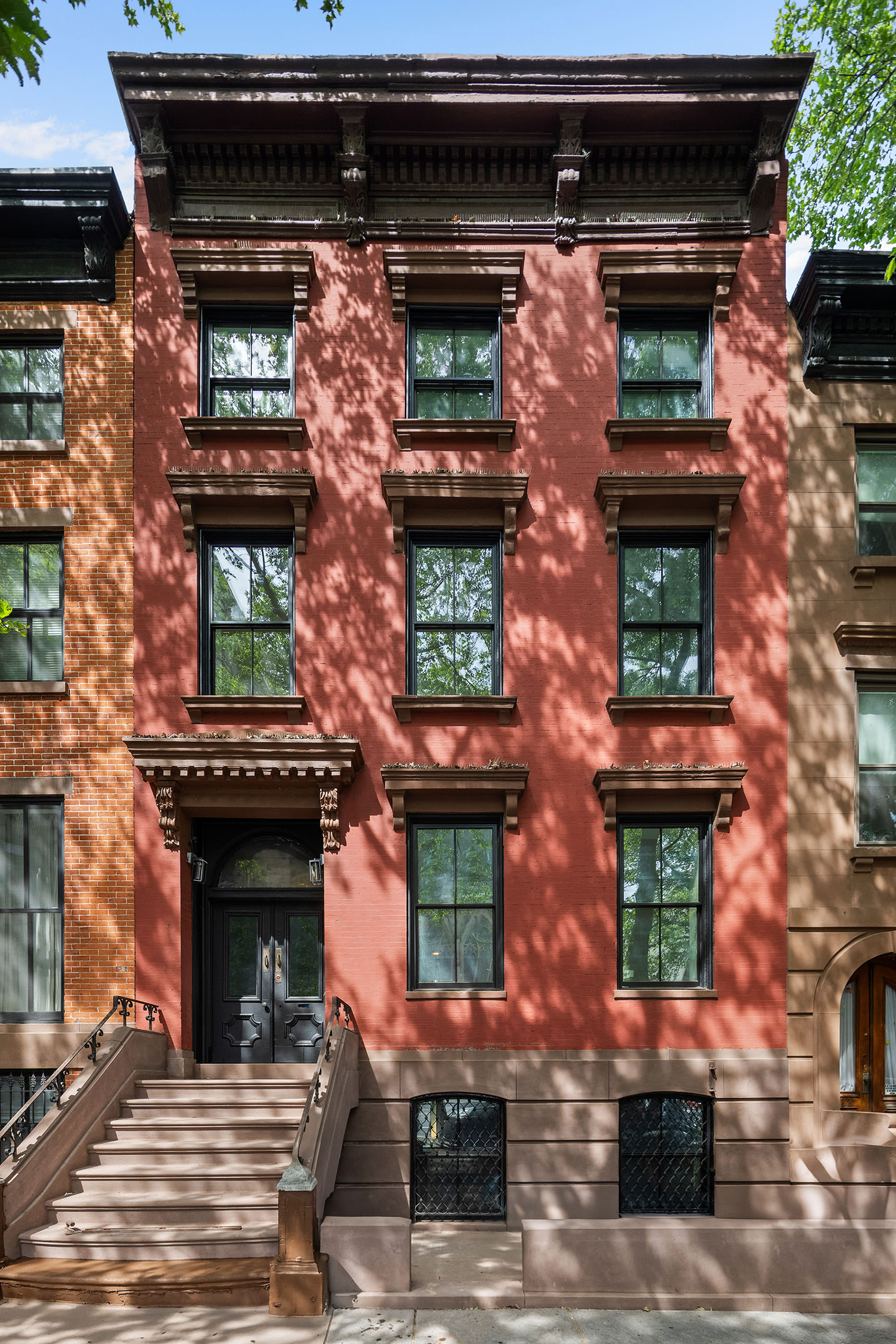 324 Clermont Avenue, Unit 4 Brooklyn, NY 11205 - Photo 7 of 9 a front view of a building