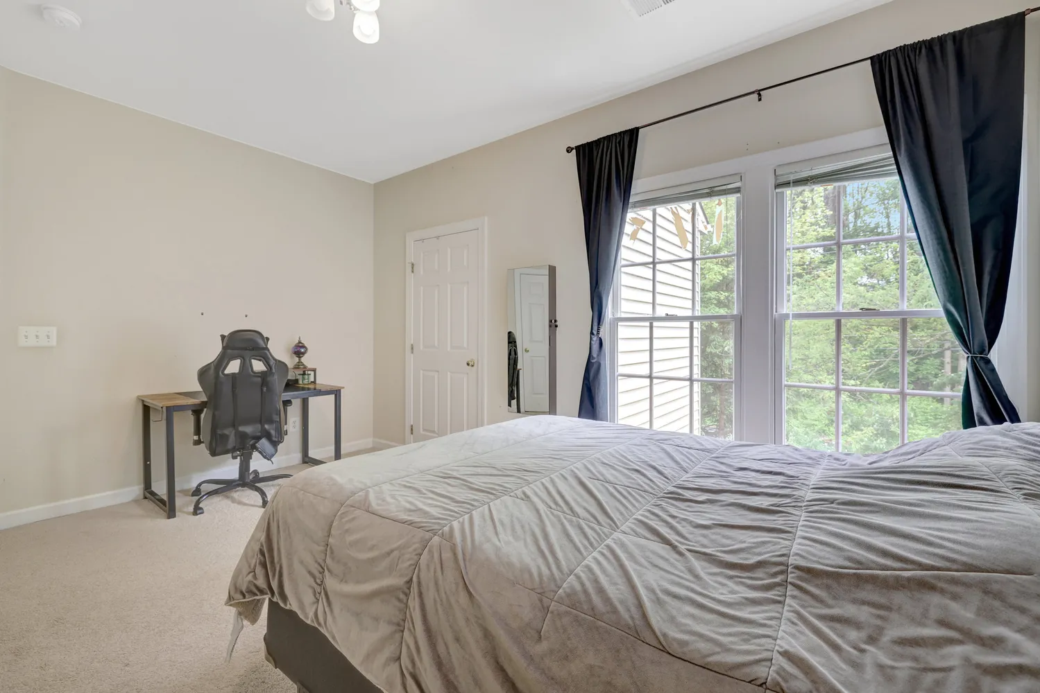 $1,350,000 | 9927 Miles Stone Court, Vienna, VA 22181