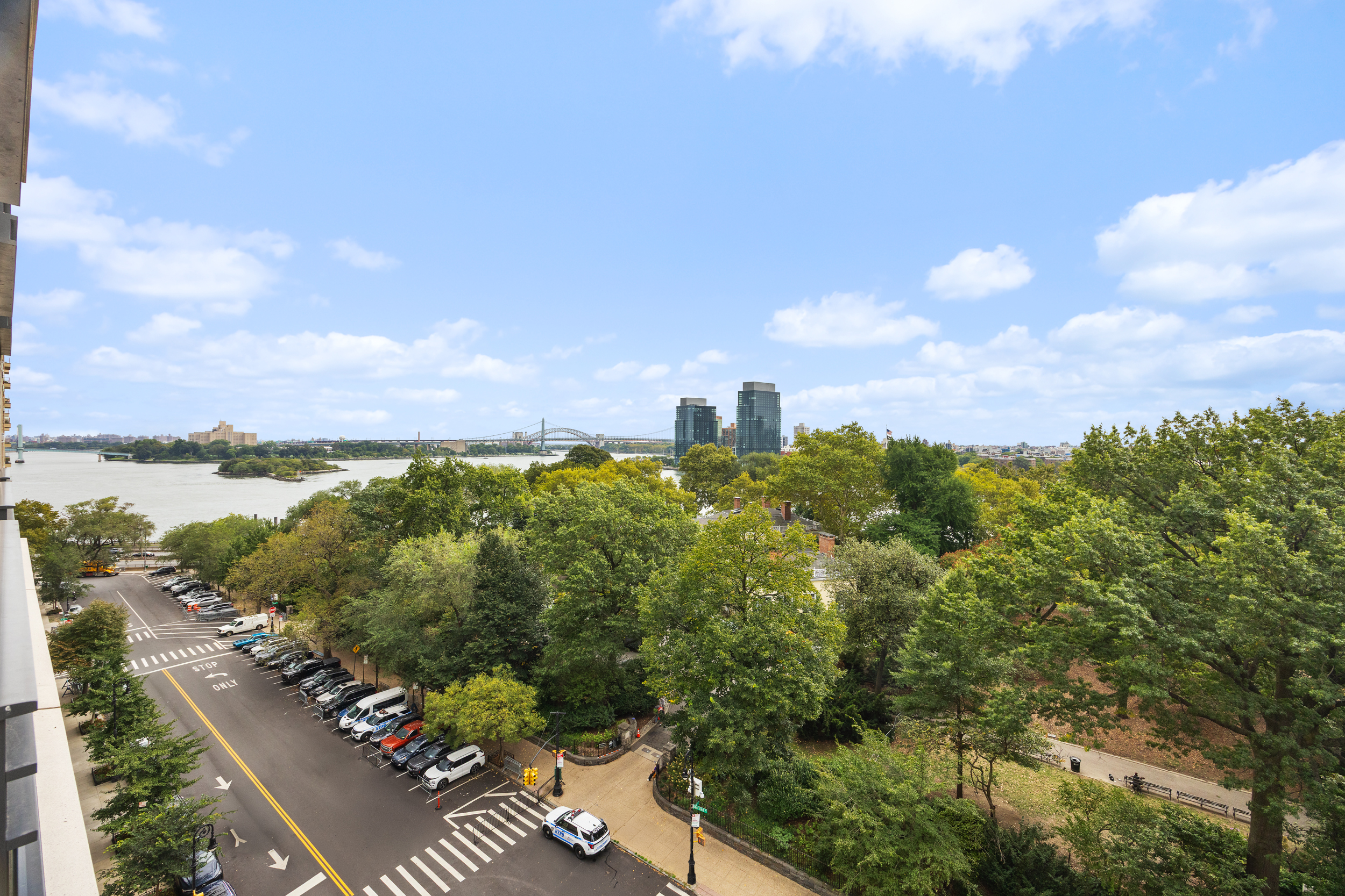 170 East End Avenue, Unit 8EF Manhattan, NY 10128 - Photo 32 of 34 a view of a city with lots of green space