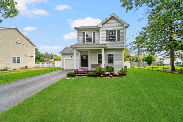 $499,000 | 222 Pettaconsett Avenue, Warwick, RI 02888