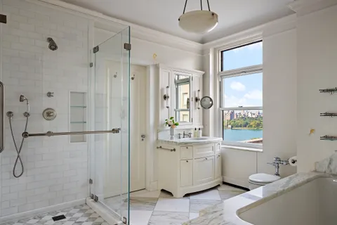 $35,000,000 | 1040 5th Avenue, Unit 16 | Upper East Side