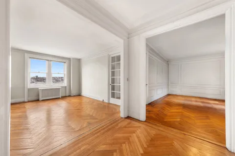 $2,395,000 | 360 Riverside Drive, Unit 8A | Upper West Side