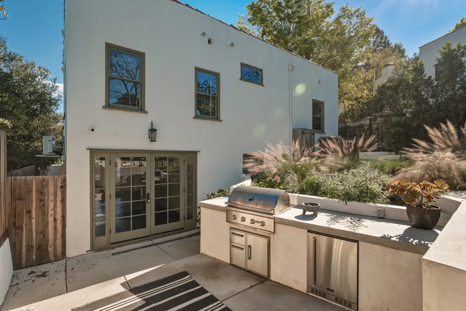 Contact Agent | 4985 Wawona Street, Los Angeles, CA 90041