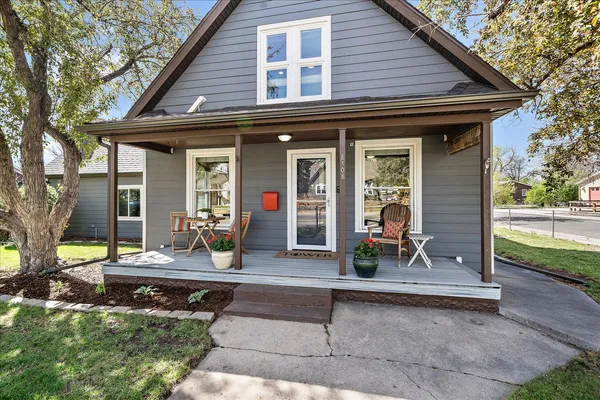 $900,000 | 8108 Grandview Avenue, Arvada, CO 80002