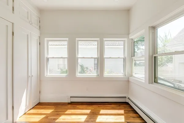 $3,300 | 14 Evergreen Avenue, Unit 1, Somerville, MA 02145