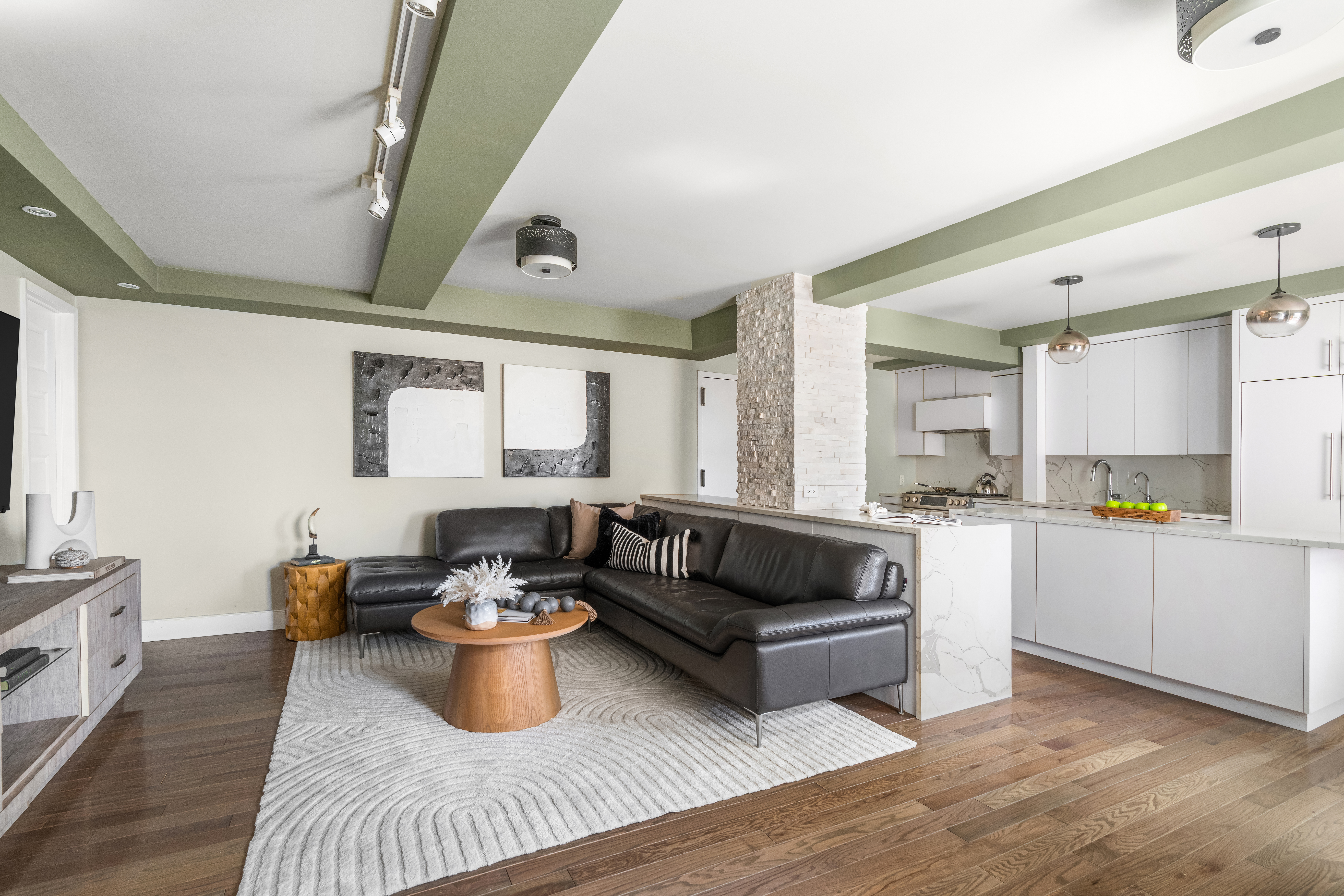 111 Hicks Street, Unit 16LM Brooklyn, NY 11201 - Photo 4 of 16 a living room with furniture and a wooden floor