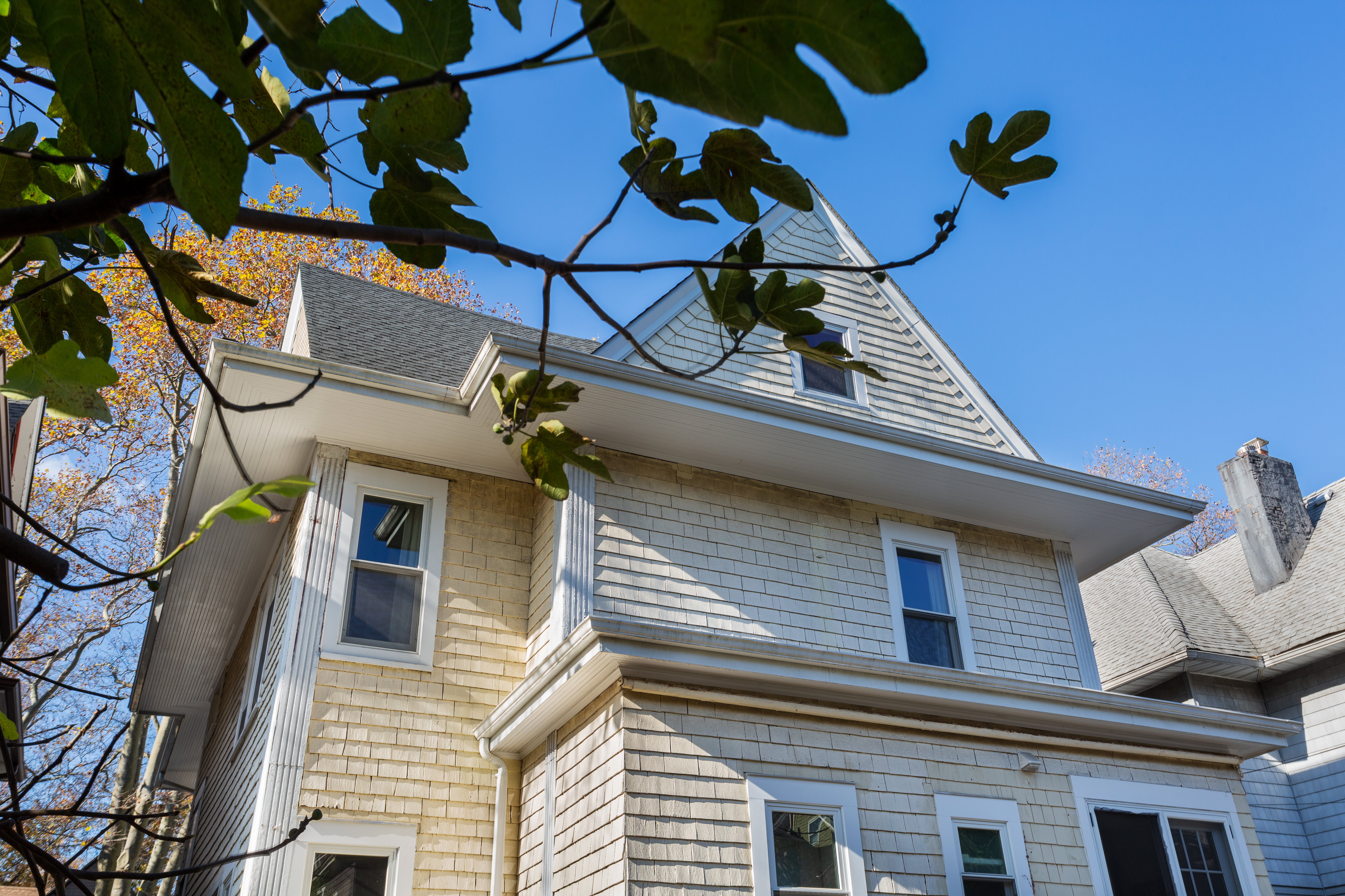 465 Argyle Road Brooklyn, NY 11218 - Photo 14 of 20 a view of a building with sitting area