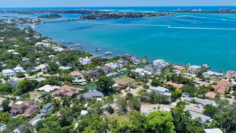 $1,495,000 | 2155 Oriole Drive, Sarasota, FL 34239