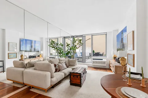 $1,525,000 | 444 West 19th Street, Unit 203 | Chelsea